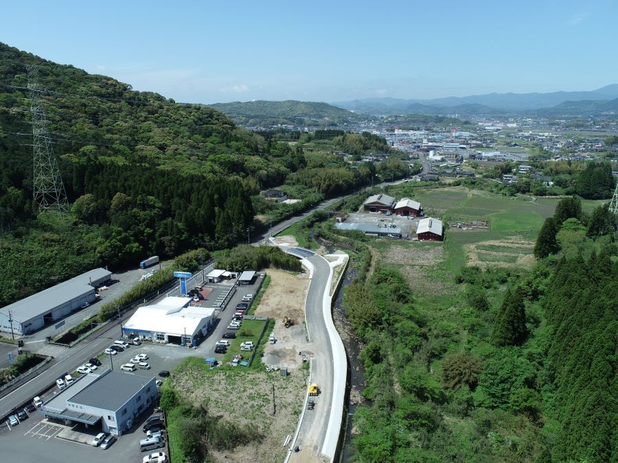 川永野・鹿角川線道路改良舗装工事（6-1）4月
