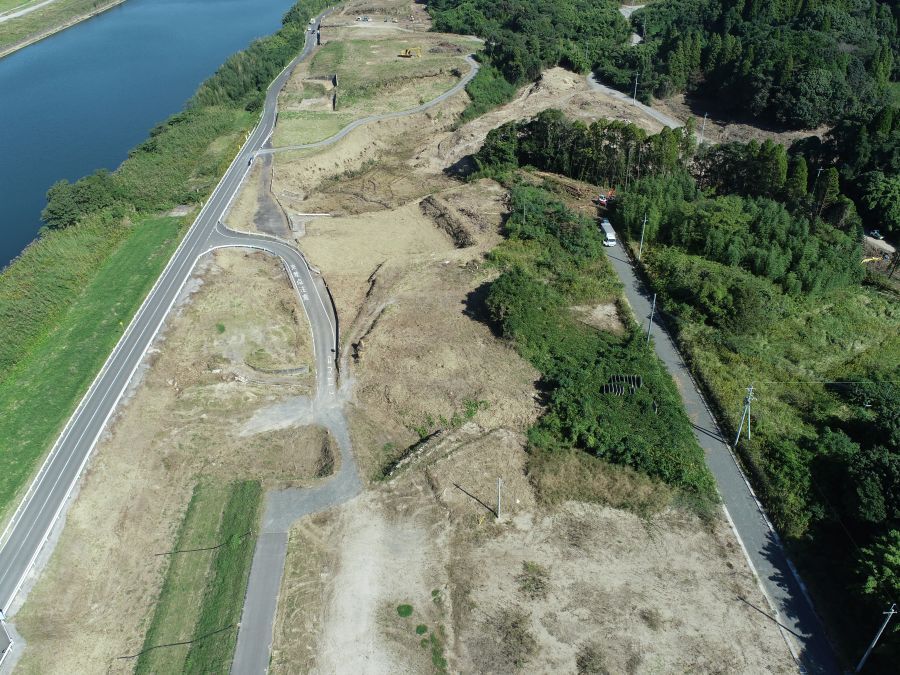 川内川天辰第二地区築堤その７工事10月